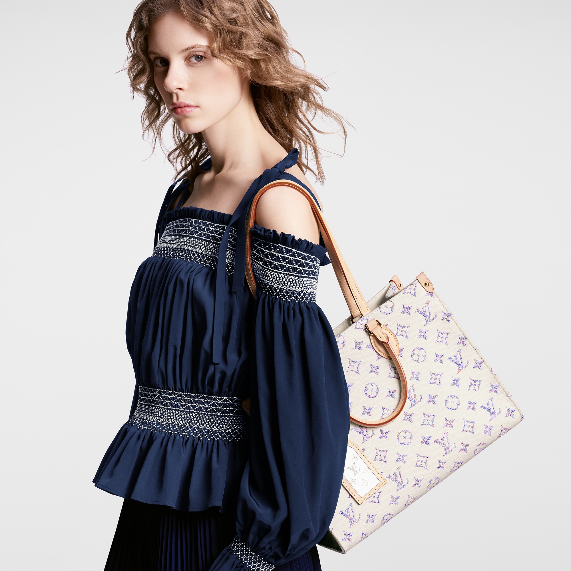 OnTheGo MM Other Monogram Canvas - Women - Handbags | LOUIS VUITTON ®